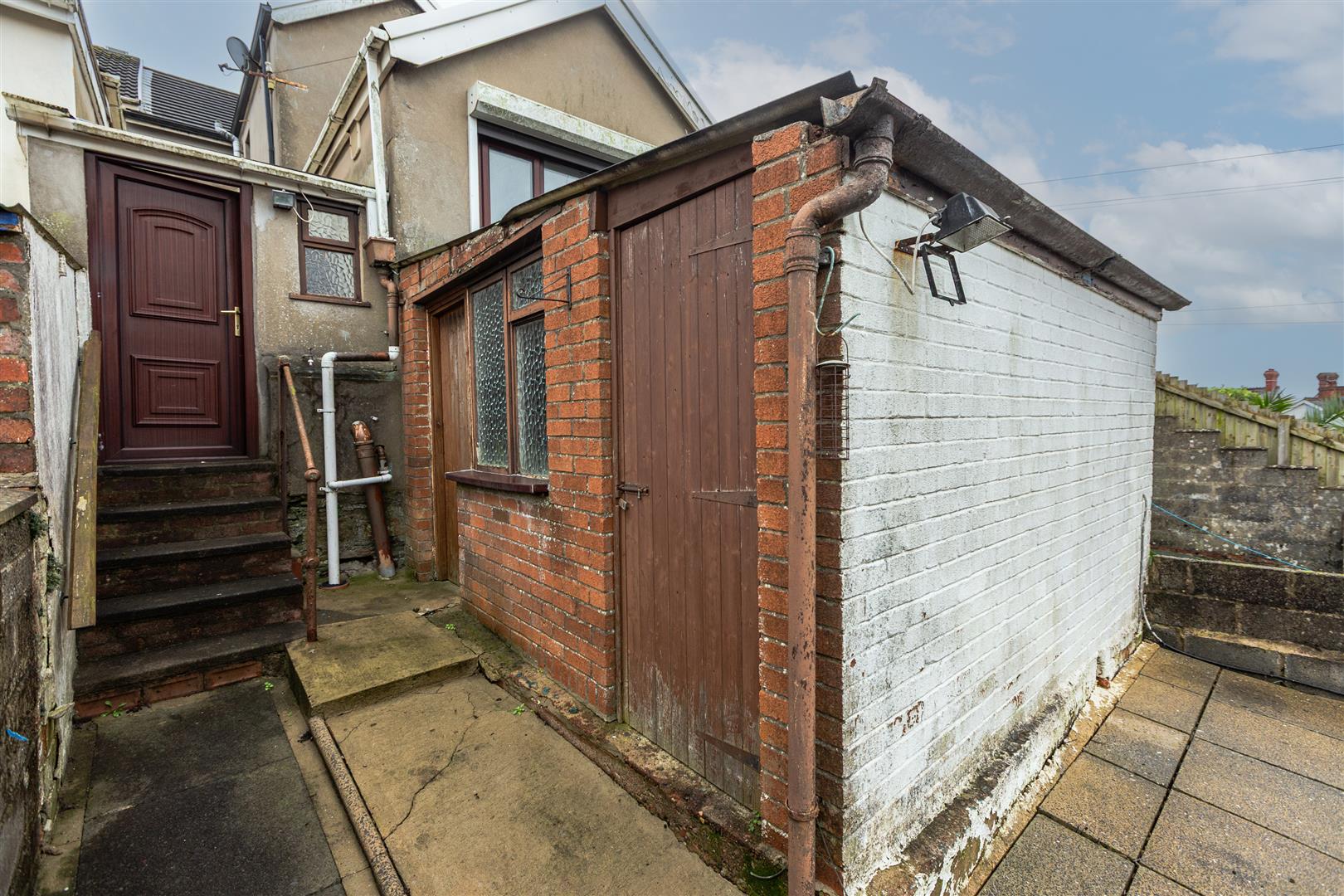 College Hill, Llanelli, SA15 1EL